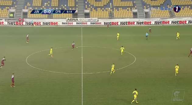 ce-gluma-proasta-doar-2-bilete-vandute-la-meciul-lui-juventus-colentina-ploiesti-cu-liderul-cfr_1