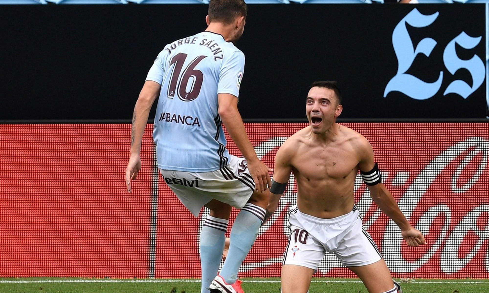 Povestea lui Iago Aspas, killer-ul Barcelonei! Lacrimi, durere și succes pentru starul care refuză să o lase pe Celta Vigo. Video rar de la 11 ani. Sursă fotoTwitter.com