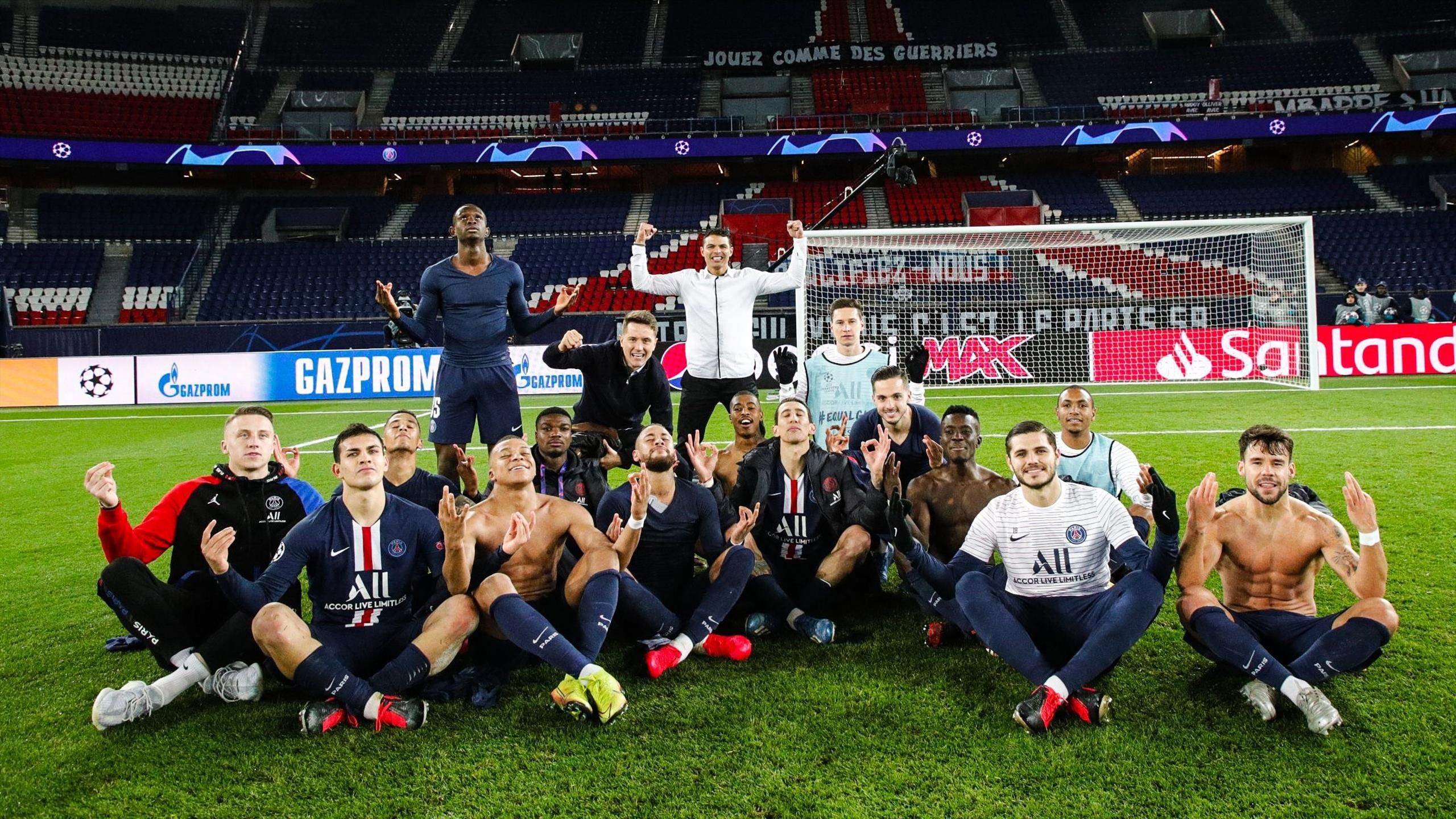 Jucătorii PSG-ului după meciul cu Borussia Dortmund. Sursă foto: eurosport.com