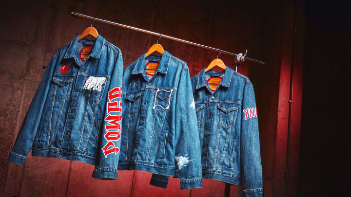 Levi's a lansat o colecție de haine în cinstea lui Liverpool. Foto. Sursă foto: 90min.com