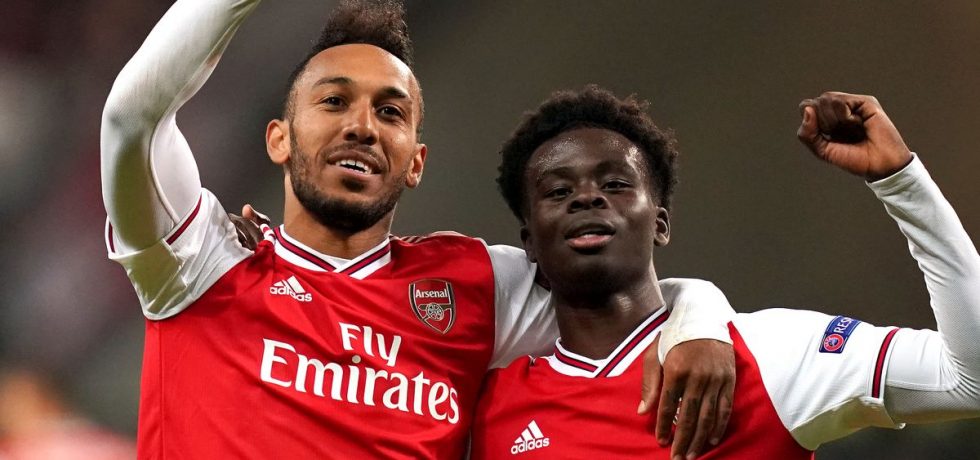 Porecla genială dată de Aubameyang lui Saka. Foto. Sursă foto: goal.com