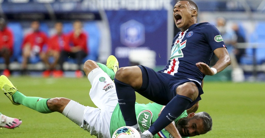 Accidentarea lui Kylian Mbappe. Sursă foto: goal.com