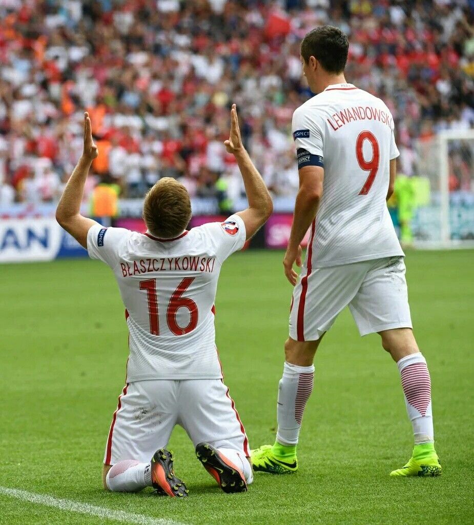 Robert Lewandowski și Jakub Blaszczykowski. Sursă foto: goal.com