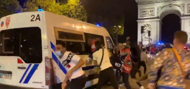 Violențe la Paris! Fanii lui PSG s-au bătut cu forțele de oridine. Video. Sursă foto: lefigaro.fr