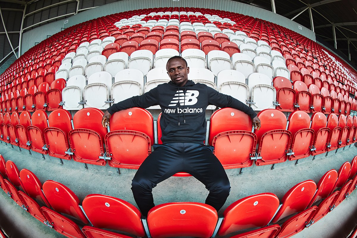 MERCATO de vară 2022 | Toate transferurile. Sadio Mane la Bayern Munchen. Southampton ia un portar de la Manchester City. Foto. Sursă foto: newbalance.com