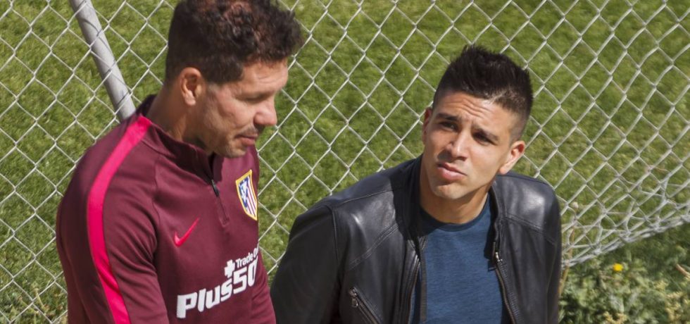 Tații lor au scris istorie, iar ei le calcă pe urme. Sursă foto: goal.com