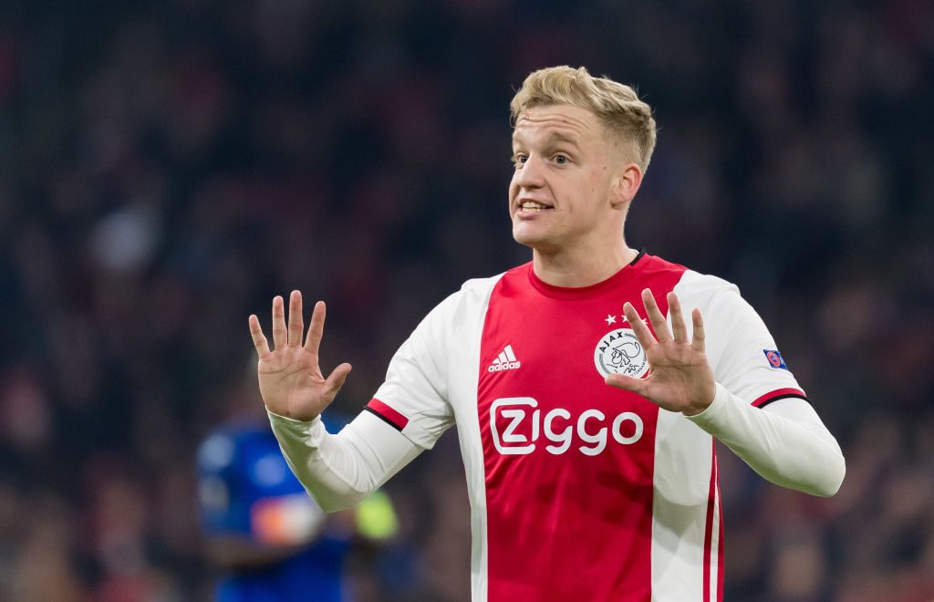 Van de Beek trebuia să semneze cu Real Madrid în martie. Sursă foto: goal.com