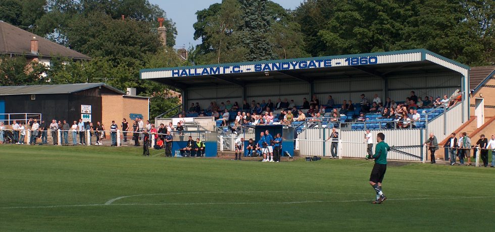 Sandygate Road Stadium, arena lui Hallam FC. Sursă foto: goal.com