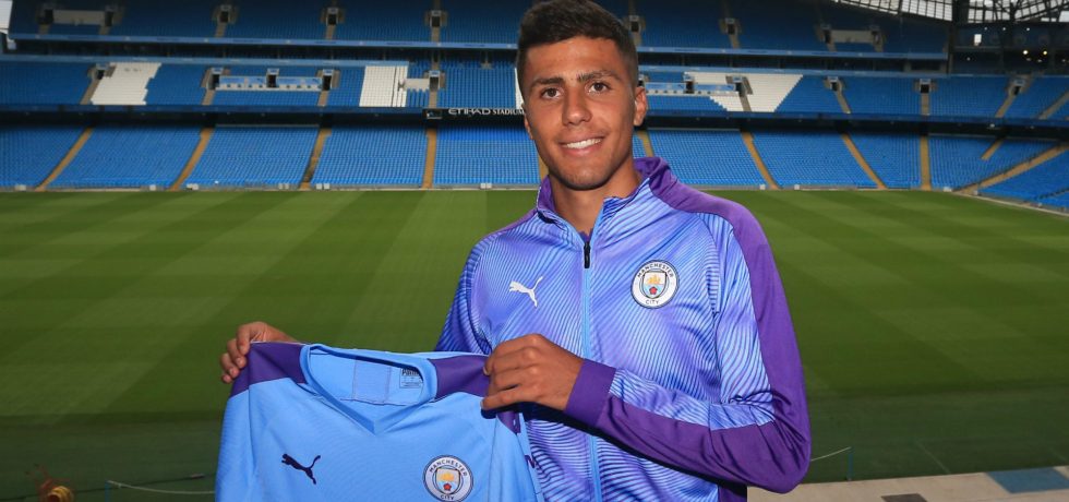 Rodri joacă pentru City și Spania, dar nu are Instagram sau mașini de fițe. Sursă foto: goal.com