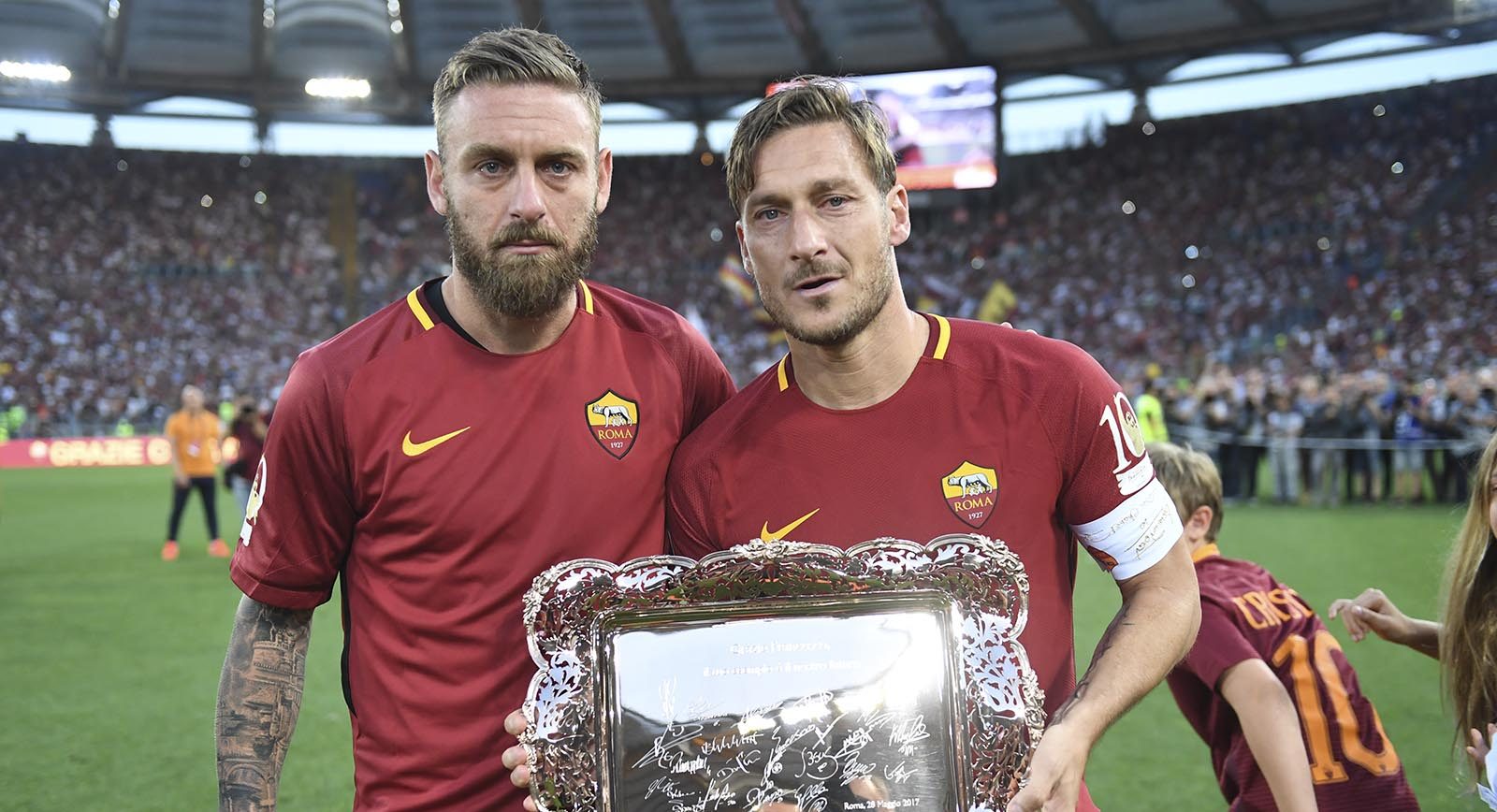 Pentru ei banii nu au contat! 5 fotbaliști care au refuzat salarii imense. Sursă foto: goal.com