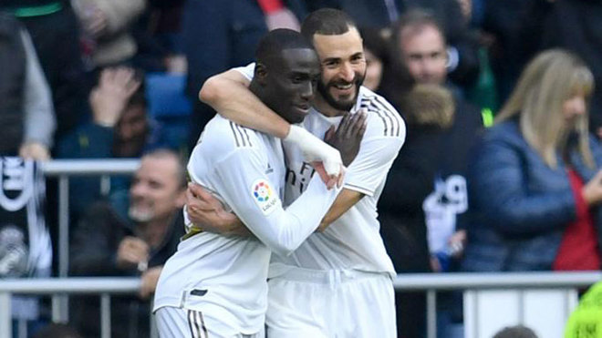 Benzema i-a spus lui Mendy să nu-i mai paseze lui Vinicius. Sursă foto: goal.com
