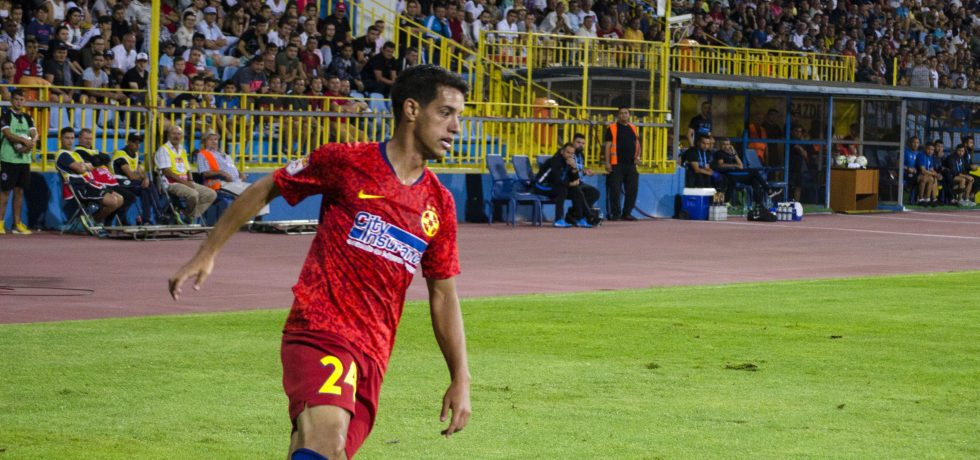 Diogo Salomao atacă FCSB. Sursă foto: sportpictures.eu