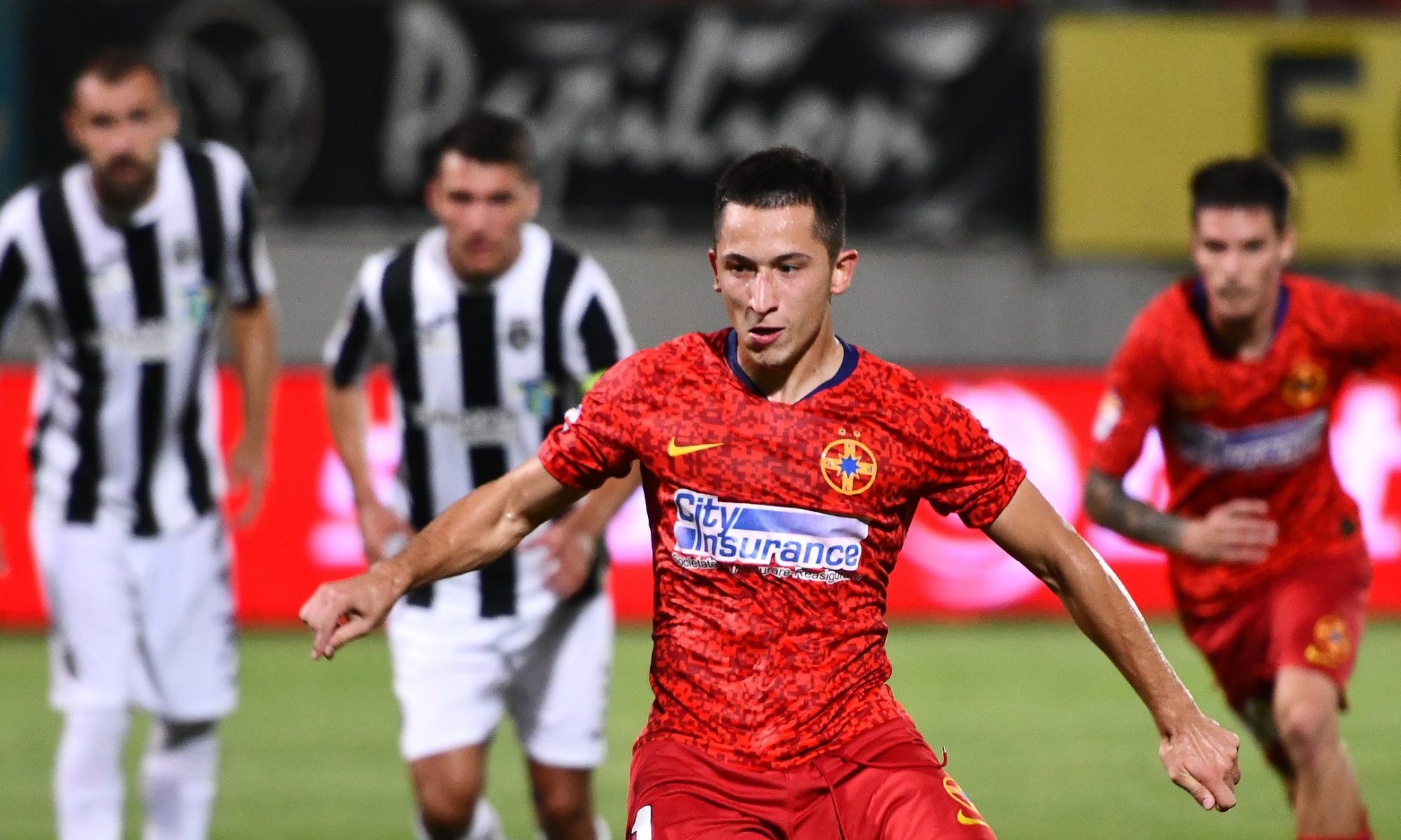 Cum s-au descurcat la FCSB jucătorii veniți de la Botoșani. Sursă foto: sportpictures.eu