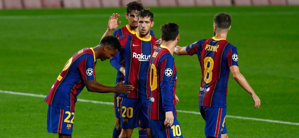 Barcelona anunță prelungirea contractelor a 4 titulari. Sursă foto: goal.com