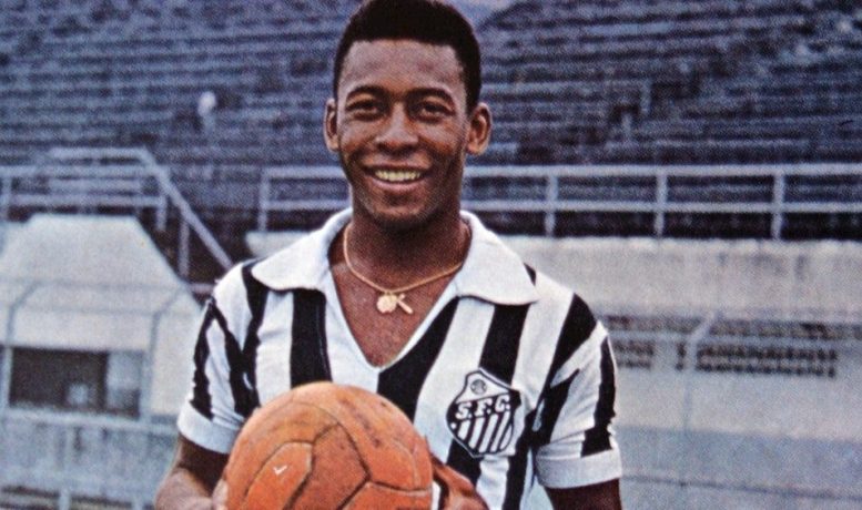 Tricoul norocos al lui Pele! Minciuna care l-a făcut să fie mai bun. Sursă foto: goal.com