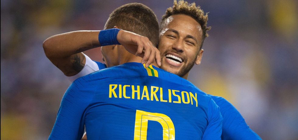 Din vina lui Neymar, Richarlison a primit 10.000 de telefoane în 5 minute. Sursă foto: goal.com