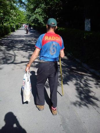 Mai țineți minte tricourile cu Mutu, Chivu, Rădoi, etc., Sursă foto: facebook.com