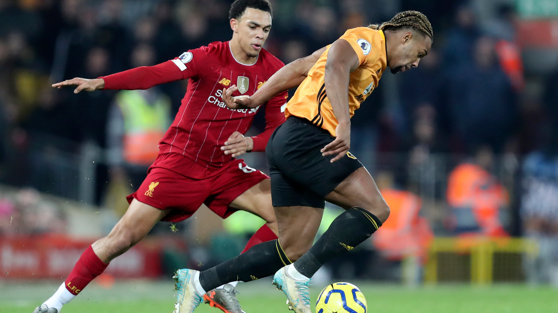 Trent Alexander-Arnold și Adama Traore. Sursă foto: goal.com
