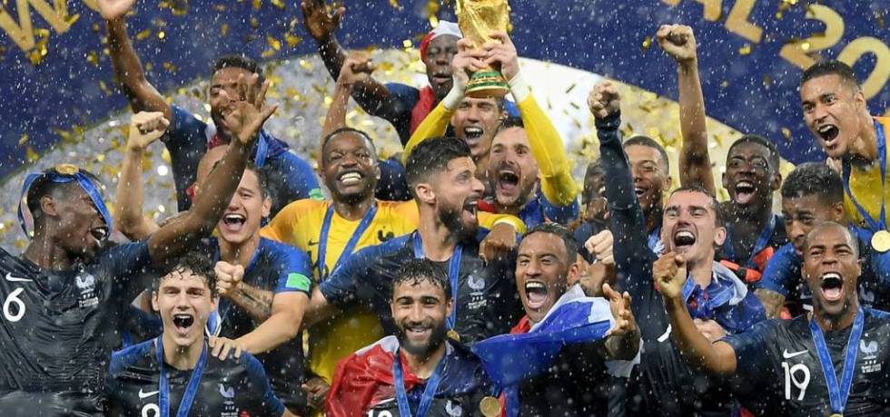 „Nu știam dacă fetele vor să vorbească cu noi sau sunt prostituate!”. Sursă foto: goal.com