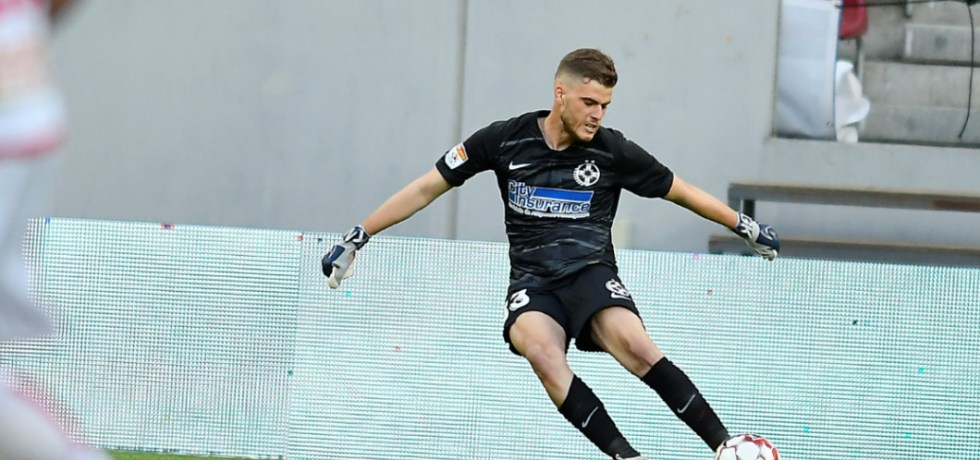 Reacția lui Mihai Stoica după golul din poartă în poartă a lui Răzvan Udrea. Sursă foto: sportpictures.eu