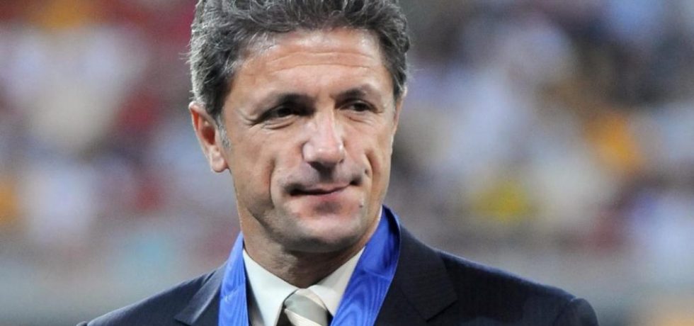 Gică Popescu nu vrea să audă de o amânare la Farul - FCSB. Sursă foto: goal.com