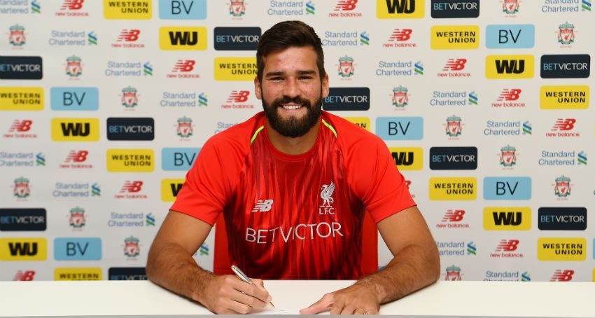 Alisson a spus unde vrea să se retragă din fotbal. Sursă foto: goal.com