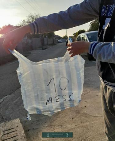 Pungă cu Messi vândută pe OLX: „Te ajută să dai gol!”. Sursă foto: olx.ro