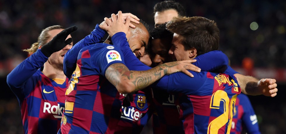 Au luat-o razna!? Barcelona vrea un fundaș de la Arsenal. Sursă foto: goal.com