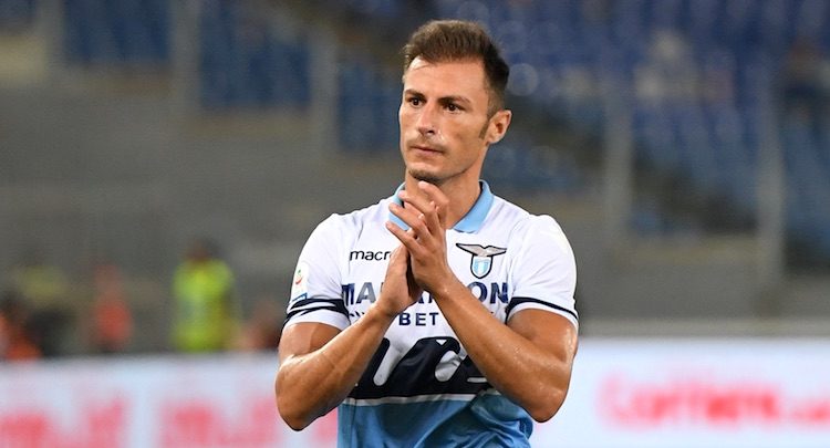 Reacția lui Ștefan Radu după ce a egalat recordul de apariții la Lazio. Sursă foto: goal.com
