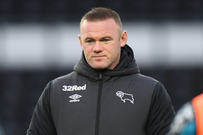 Antrenorul Rooney o scoate pe Derby din că...butoiul cu miere. Sursă foto: goal.com
