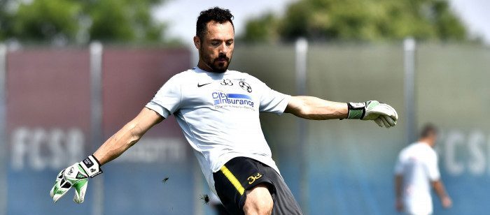 Eduard Stăncioiu l-a taxat pe Andrei Vlad. Sursă foto: sportpictures.eu