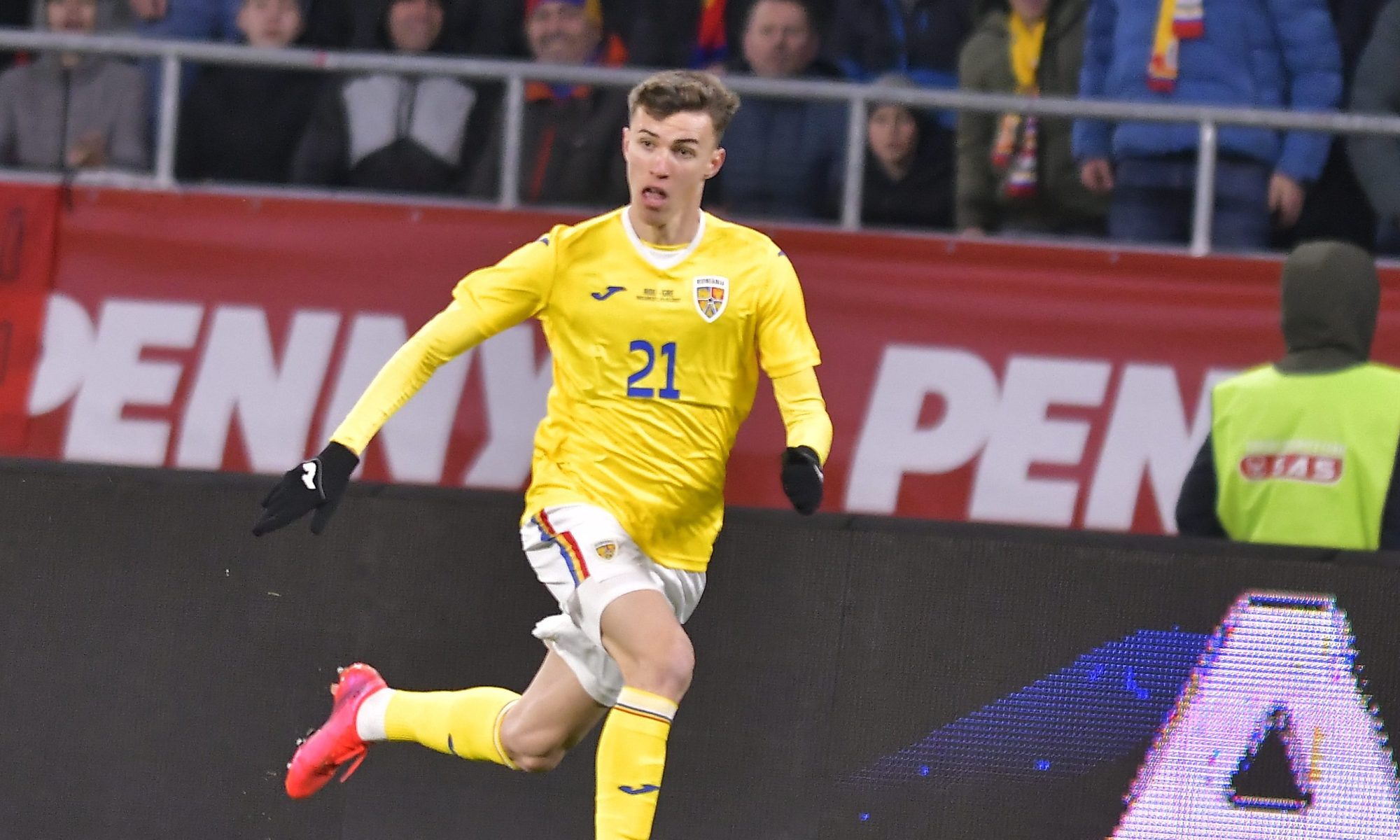 Florin Răducioiu îl cere pe Octavian Popescu titular la națională. Sursă foto: sportpictures.eu