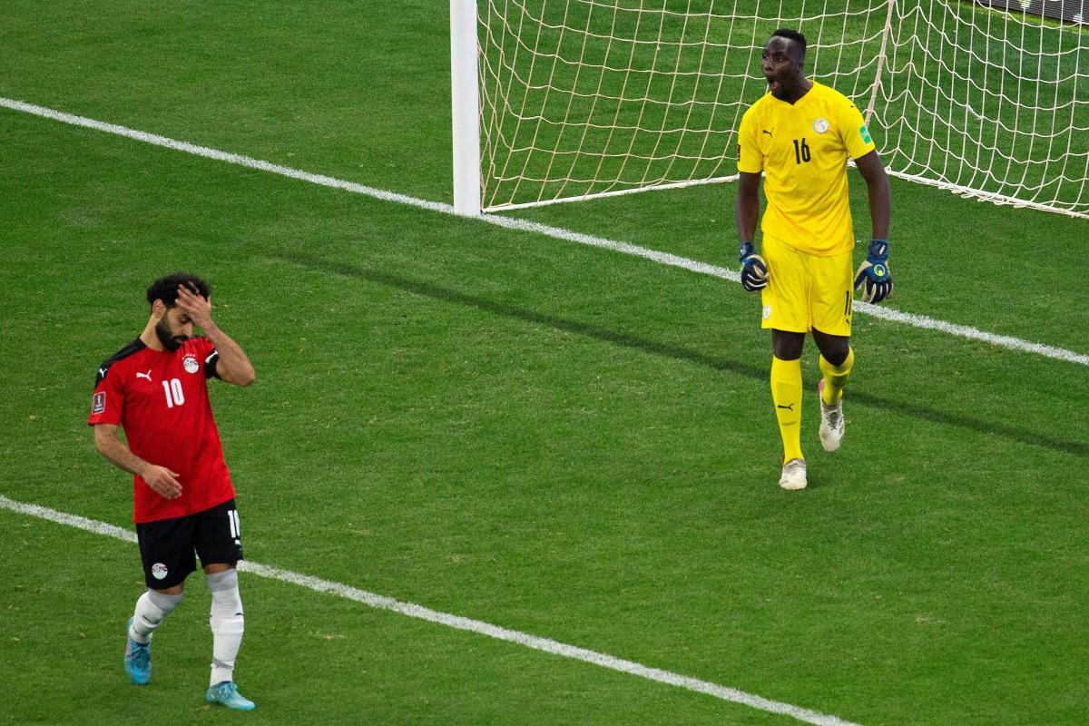 Mo Salah ratează penalty-ul cu Senegal. Sursă foto: goal.com