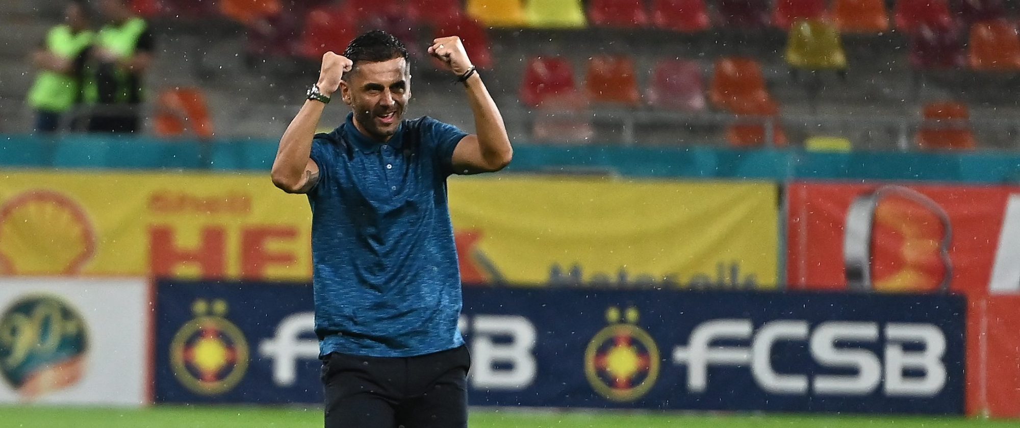 Nicolae Dică, în extaz după Viking – FCSB. Sursă foto: sportpictures.eu