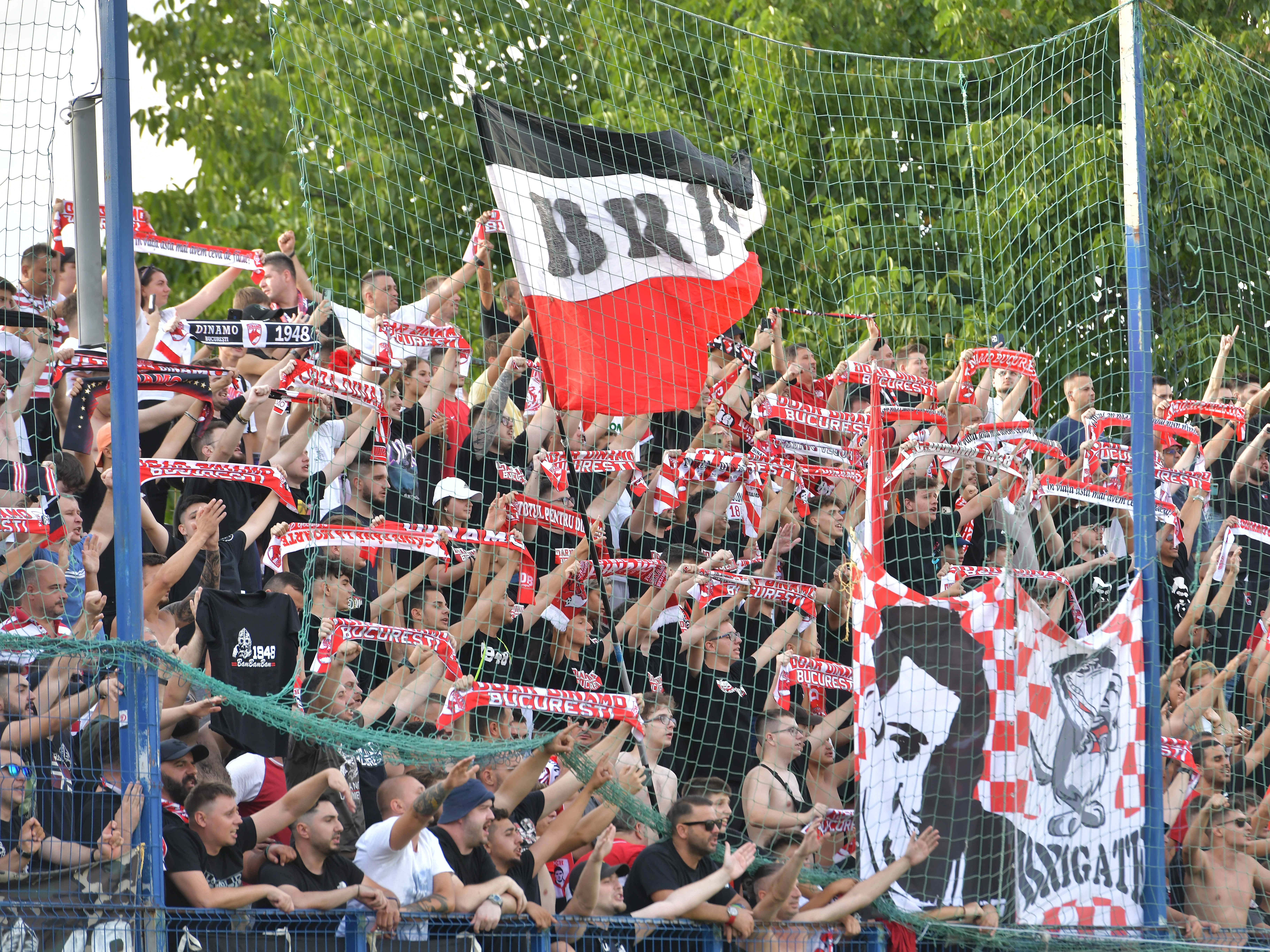 Dinamo a scos la vânzare biletele pentru meciul cu CSA Steaua. Sursă foto: sportpictures.eu