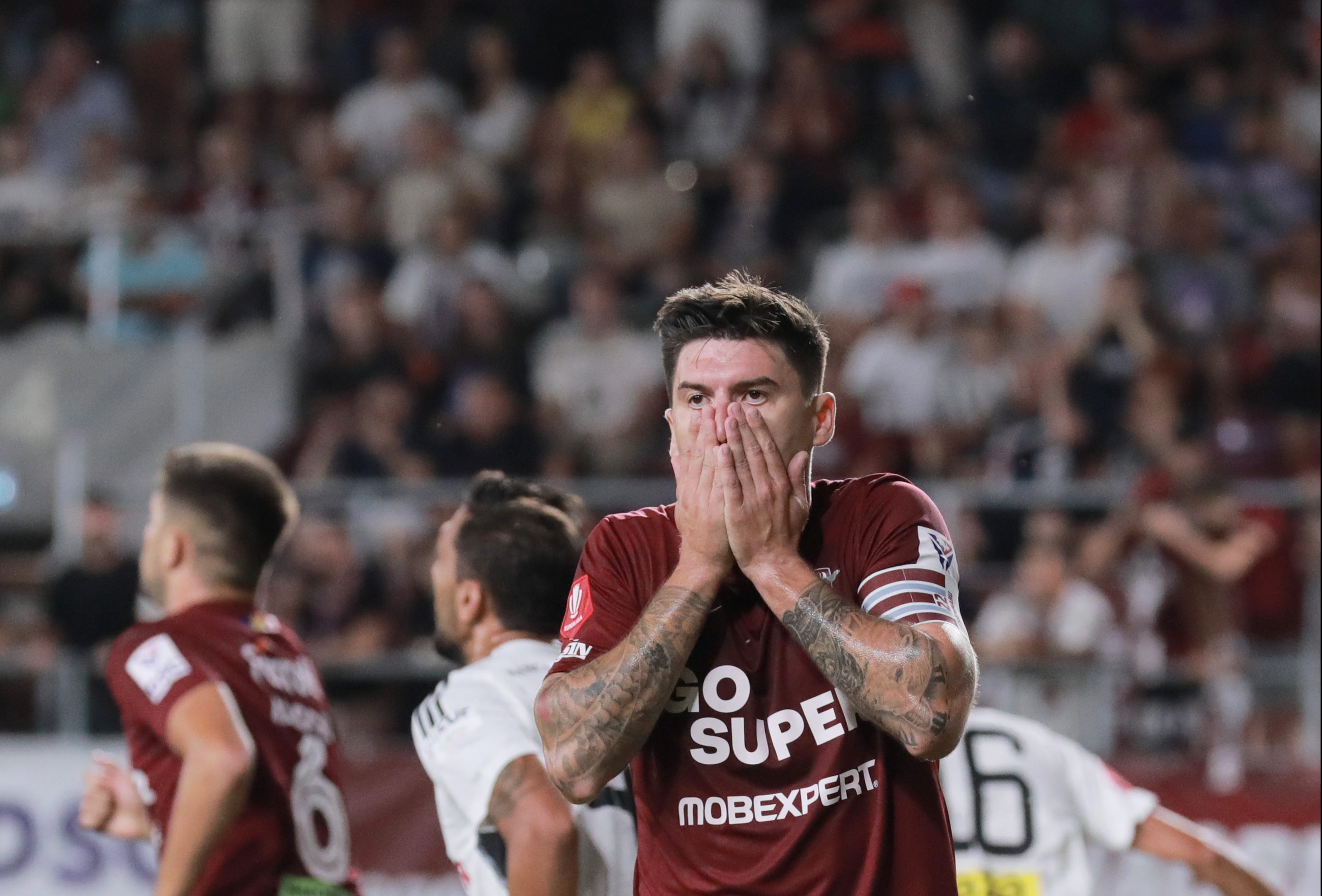 Cristi Săpunaru, făcut praf la tv după decizia Comisie de Disciplină. Sursă foto: sportpictures.eu